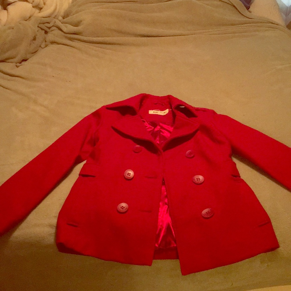 Hydraulic ladies peacoat